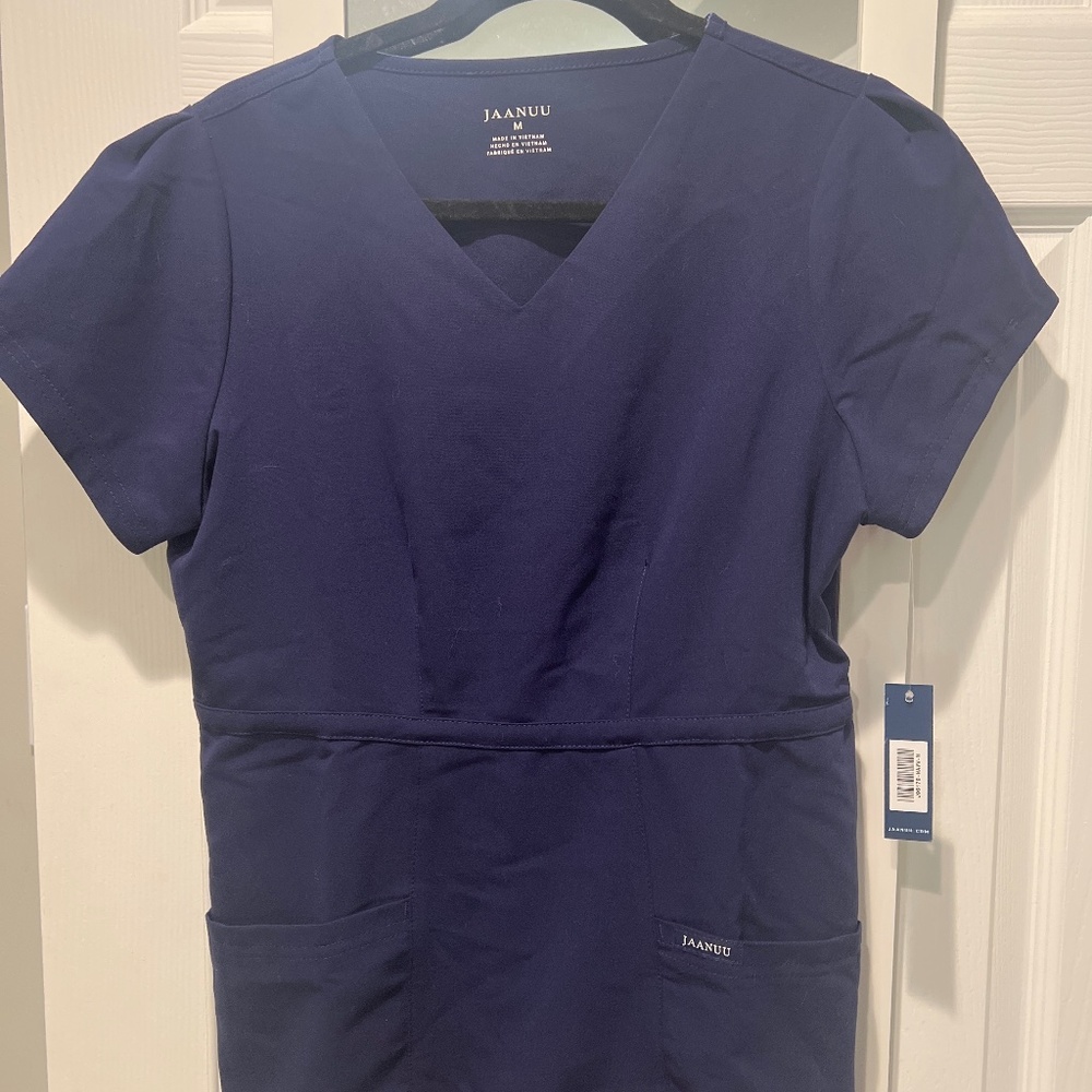 Jaanuu Med Scrub top